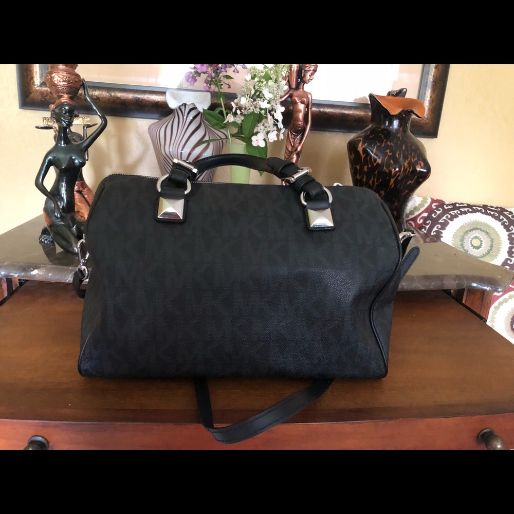 Michael Kors Grayson bag excellent condition